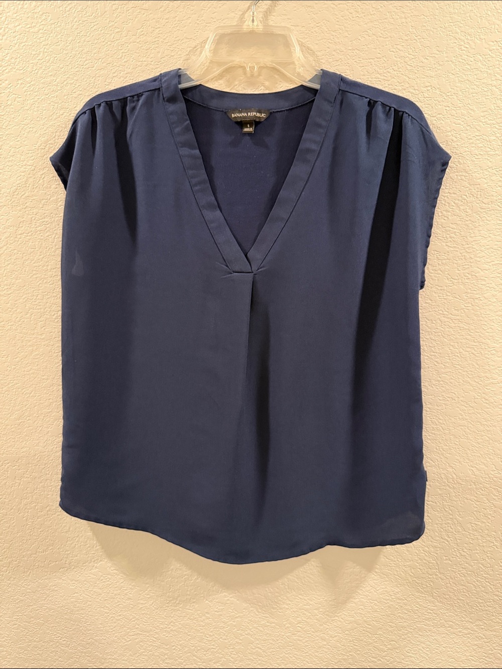 Banana Republic Navy V-Neck Cap Sleeve Blouse